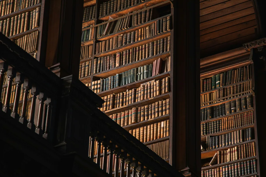 Truth-Bending Algorithms: A Brief History of Thought Engineering 4 Trinity College Library College Green Dublin 2 Ireland